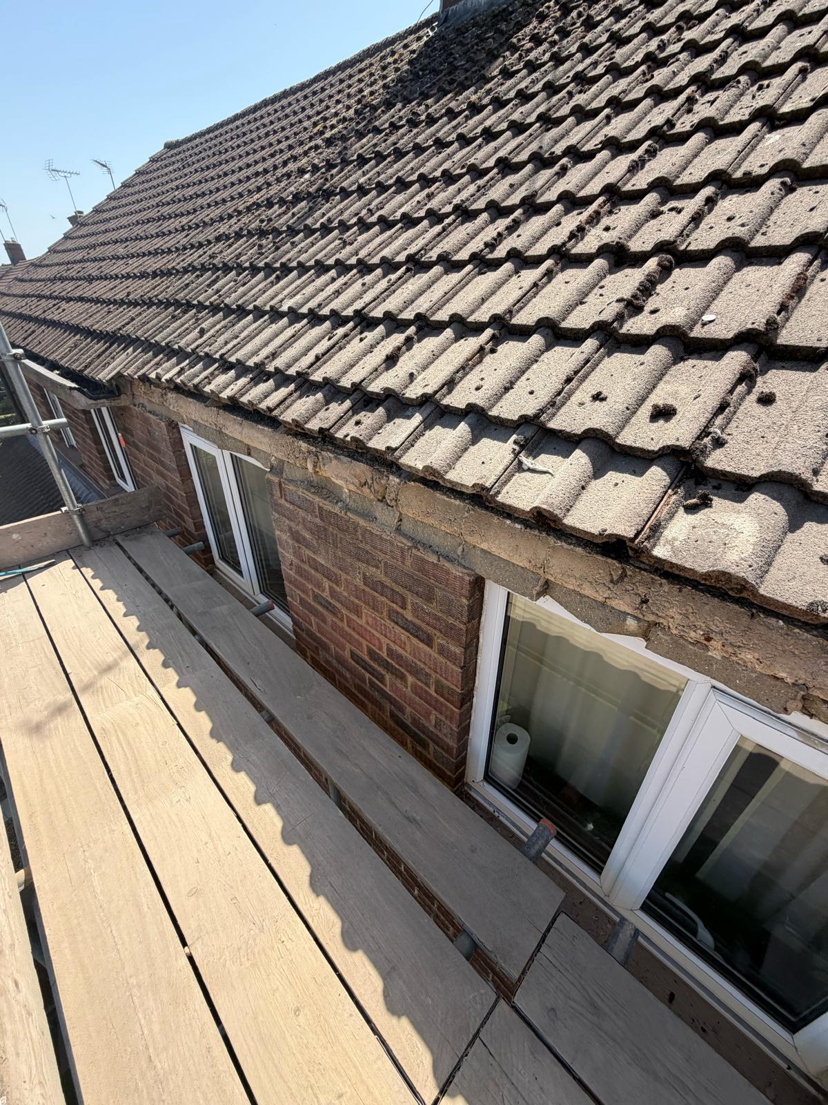Finlock concrete gutter, removal (1)